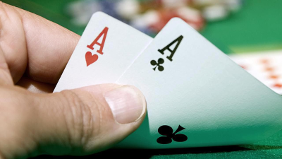 Cách chơi Poker: Tổng quan về quy tắc, kỹ năng, chiến lược